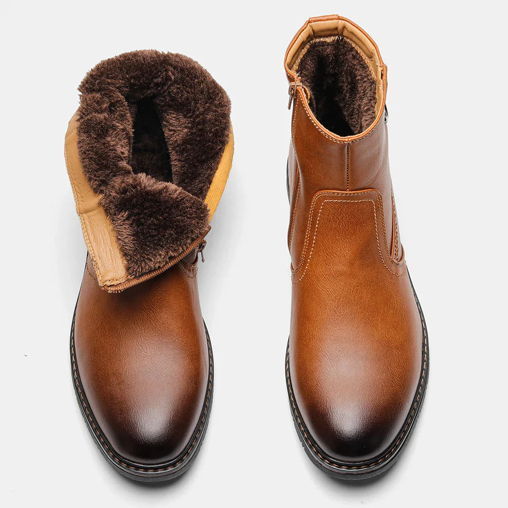 Bota de Couro Juvem com Interior Forrado