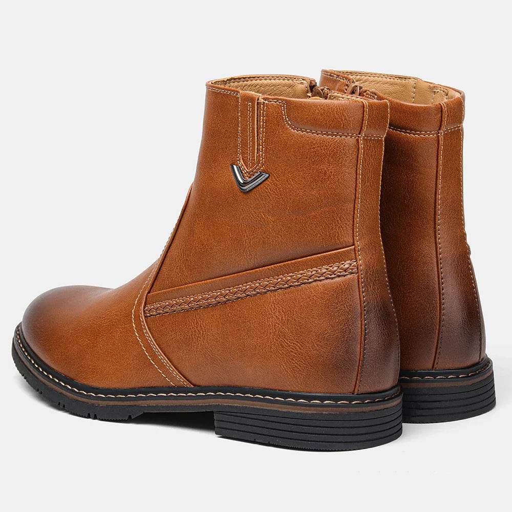 Bota de Couro Juvem com Interior Forrado
