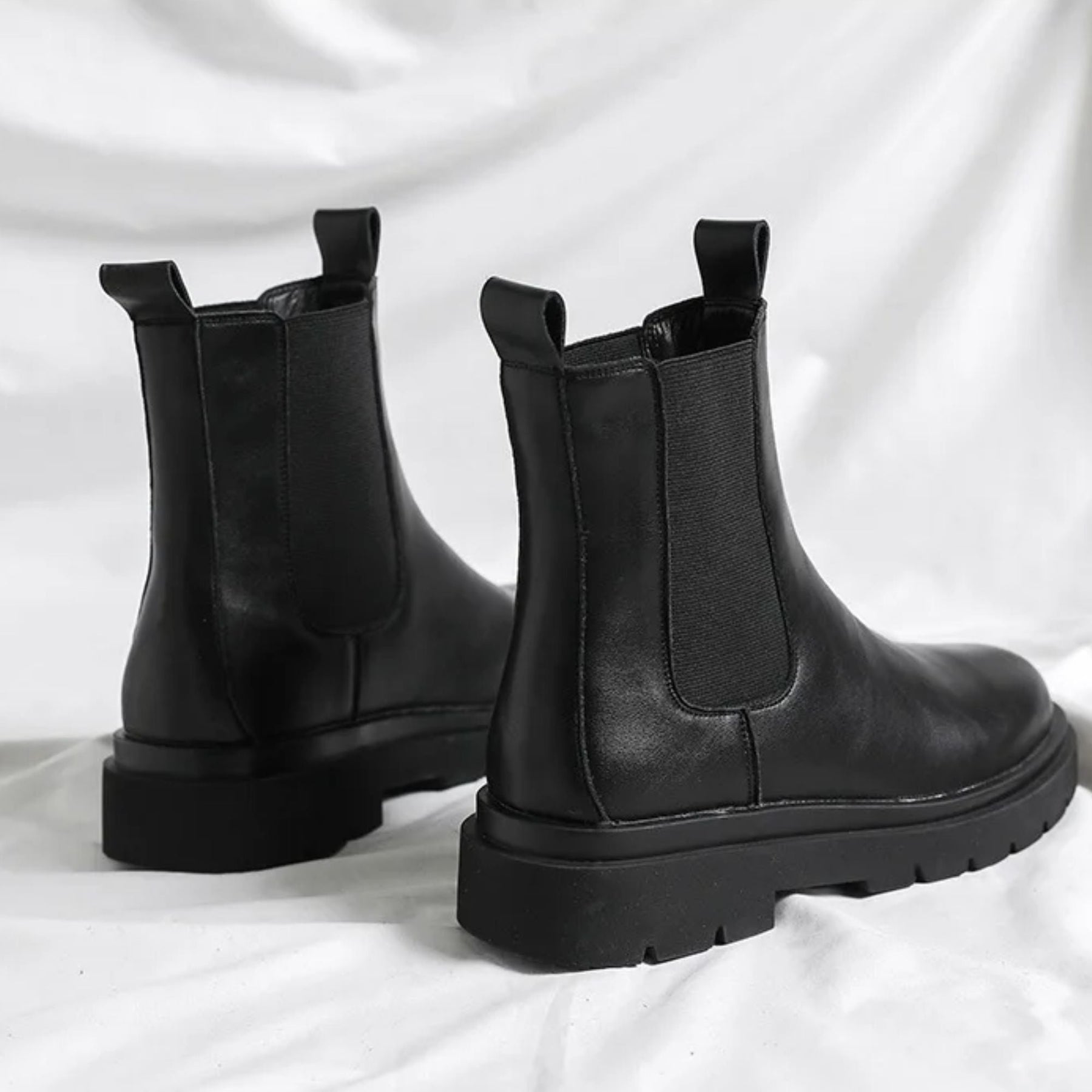 Bota Chelsea Masculina Juvem de Cano Alto