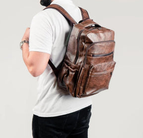 Mochila Executiva em Couro Cargo