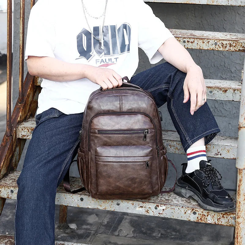 Mochila Executiva em Couro Cargo